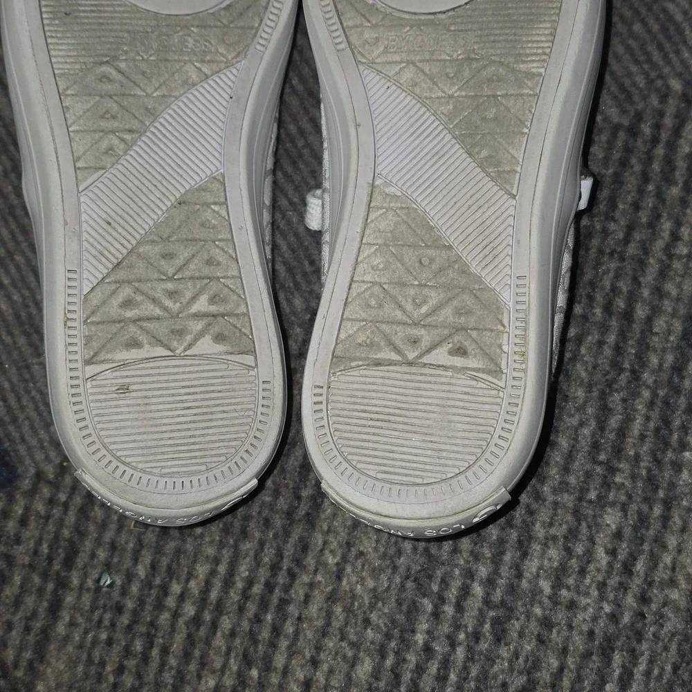 GBG‎ Los Angeles White Women's Sneakers